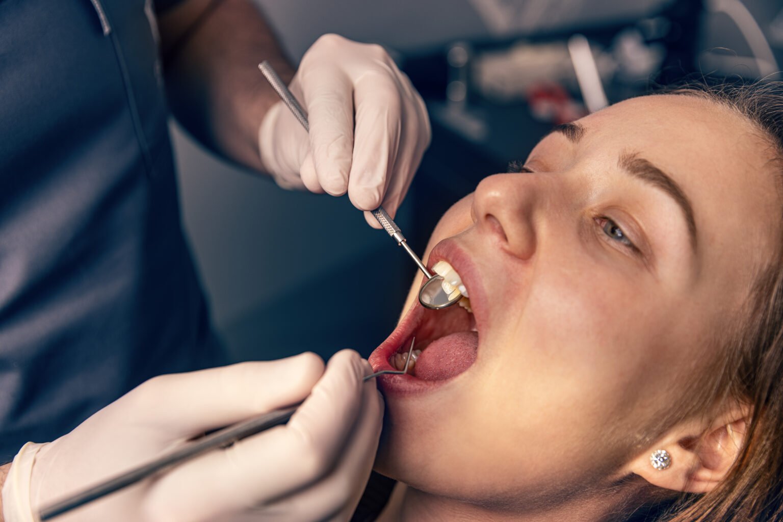 Mulher no dentista
